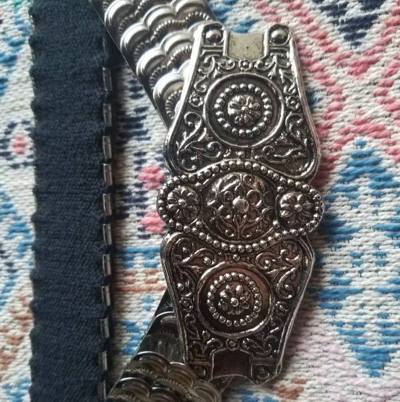 Vintage 1980's Dark Silver Metal Scale Belt - Picture 3 of 3